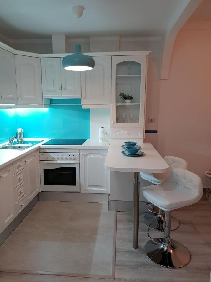 A Charming Apartment With A Swimming Pool Costa del Silencio Eksteriør billede